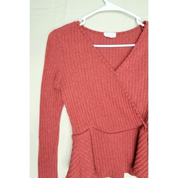 Sienna Sky Red Tunic Style Wrap Top Long Sleeves Ribbed Side Tie Womens XS EUC - Picture 2 of 11